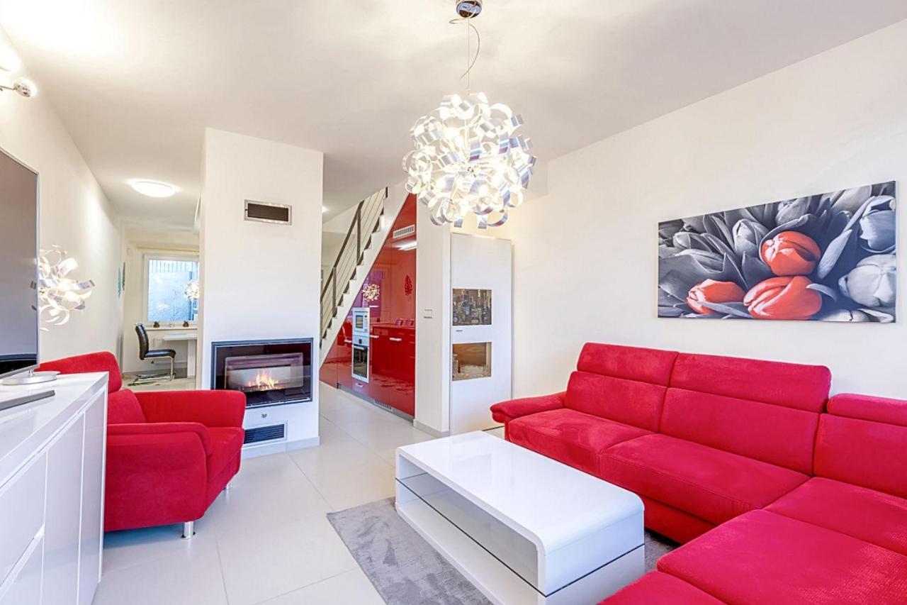 Miky Apartman Klinovec Garden Loučná pod Klínovcem Esterno foto